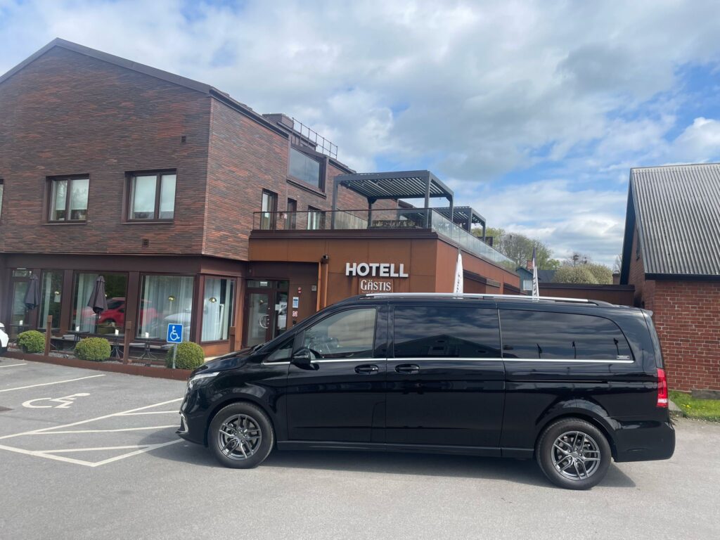 Mercedes V-Class hotel